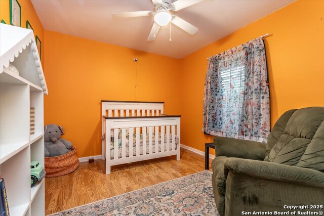Listing photo id 12 for 4415 Shavano Way