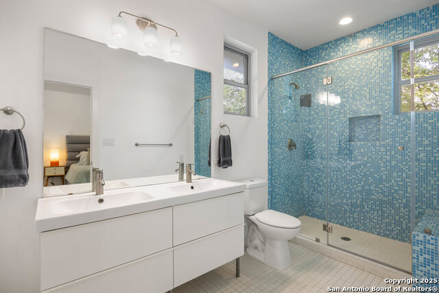 Listing photo id 10 for 430 Burleson