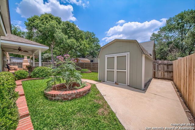 Listing photo id 35 for 3512 Mcalister