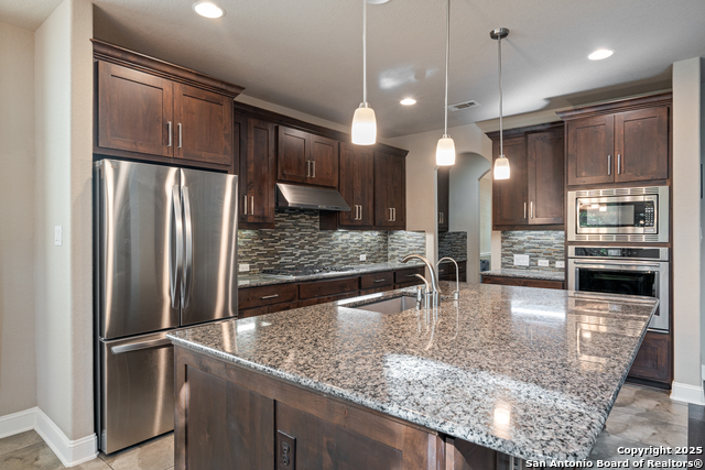 Listing photo id 10 for 11923 Sandbar