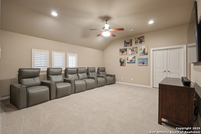 Listing photo id 11 for 11923 Sandbar