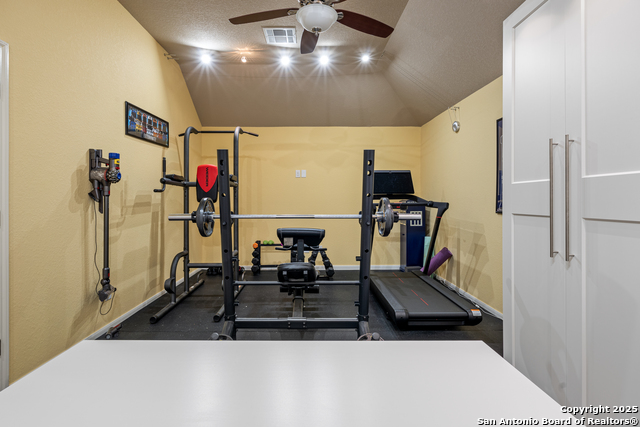 Listing photo id 18 for 11923 Sandbar