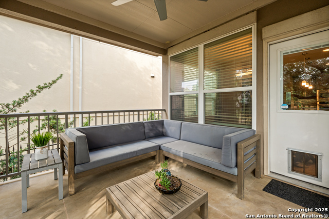 Listing photo id 24 for 11923 Sandbar