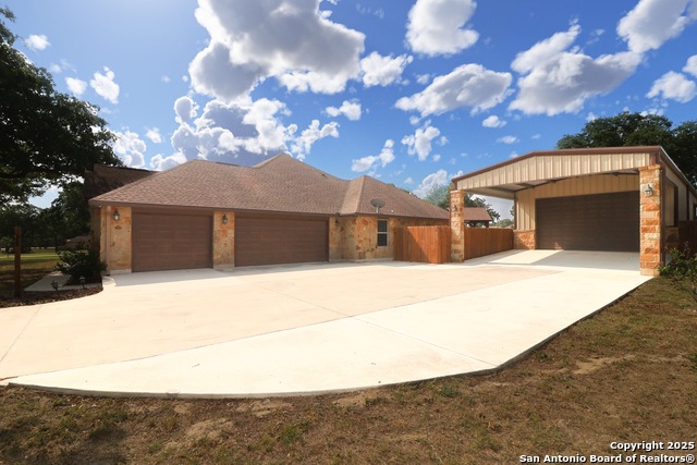 Listing photo id 3 for 156 Vintage Ranch