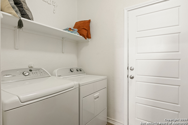 Listing photo id 12 for 2414 Cotton Forrest