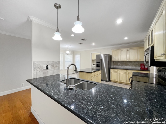 Image 12 of 40 For 3355 Rosetti Dr
