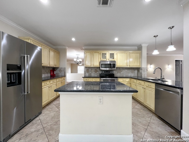 Image 15 of 40 For 3355 Rosetti Dr