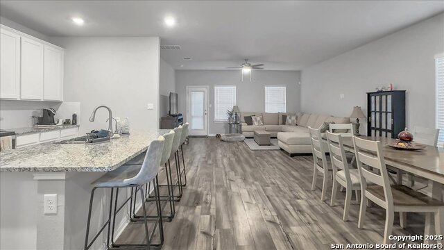 Image 10 of 41 For 229 Colebrook Way
