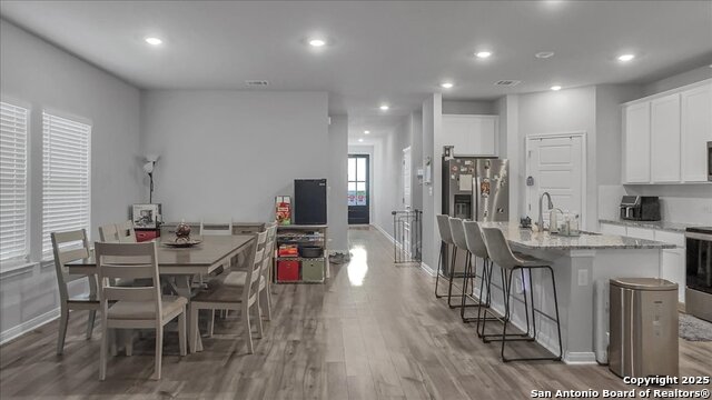 Image 14 of 41 For 229 Colebrook Way