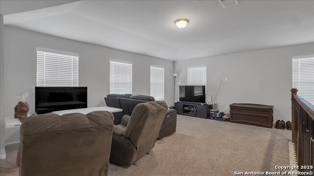 Image 21 of 41 For 229 Colebrook Way
