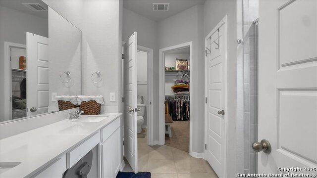 Image 30 of 41 For 229 Colebrook Way