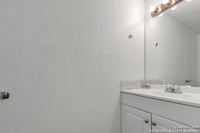 Image 11 of 24 For 10222 Canton Fld