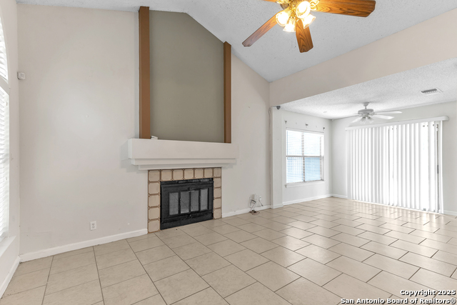 Image 5 of 24 For 10222 Canton Fld