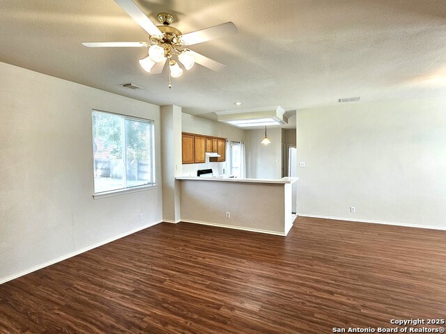 Image 10 of 22 For 237 Tapwood Ln