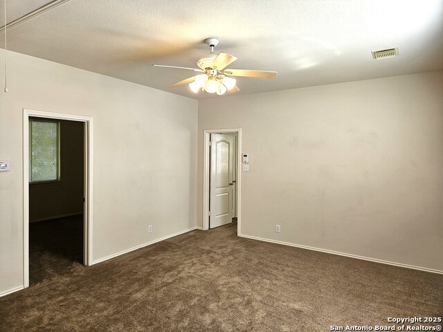 Image 14 of 22 For 237 Tapwood Ln