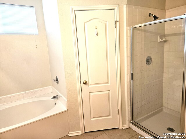 Image 17 of 22 For 237 Tapwood Ln
