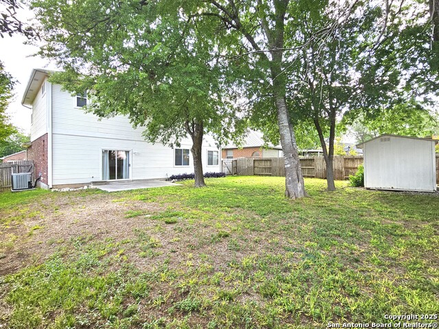 Image 20 of 22 For 237 Tapwood Ln
