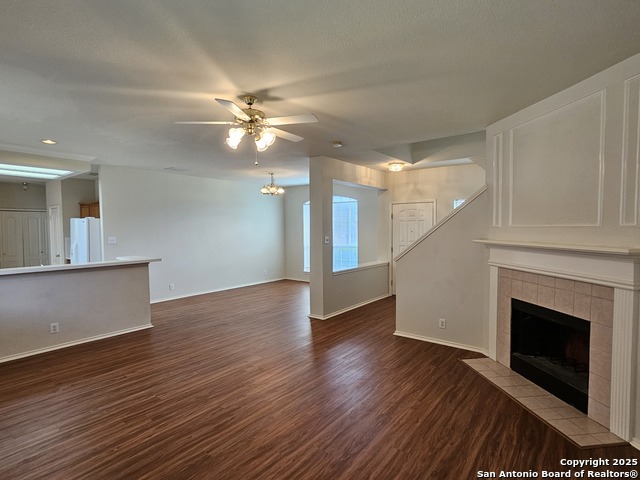 Image 8 of 22 For 237 Tapwood Ln