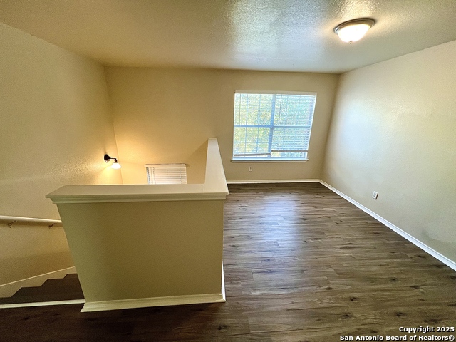 Image 13 of 15 For 5002 Terrace Wood