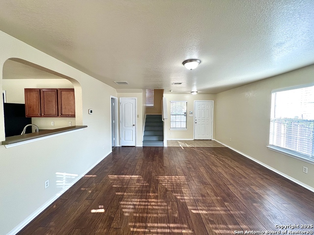 Image 3 of 15 For 5002 Terrace Wood