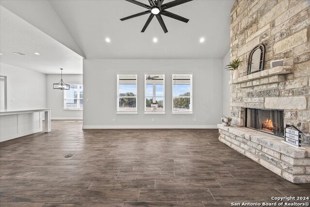 Image 17 of 53 For 109 Hondo Drive