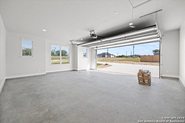 Image 38 of 53 For 109 Hondo Drive