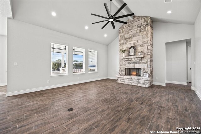 Image 9 of 53 For 109 Hondo Drive