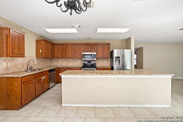 Image 12 of 32 For 1215 Dezarae St.,