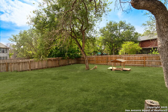 Image 29 of 32 For 1215 Dezarae St.,
