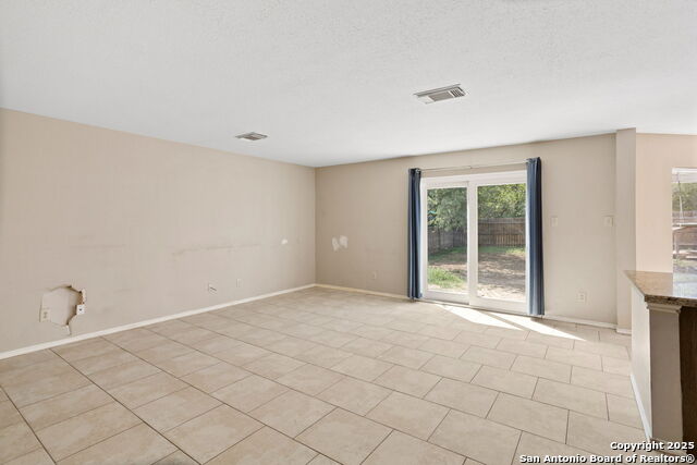 Image 8 of 32 For 1215 Dezarae St.,