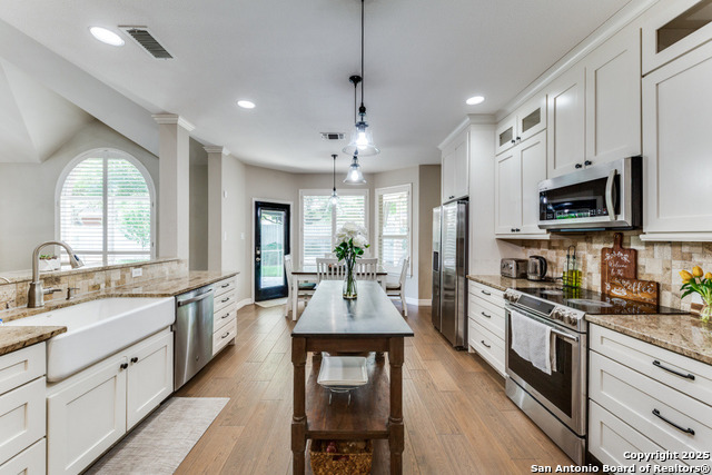 Image 10 of 28 For 16702 Stones Throw