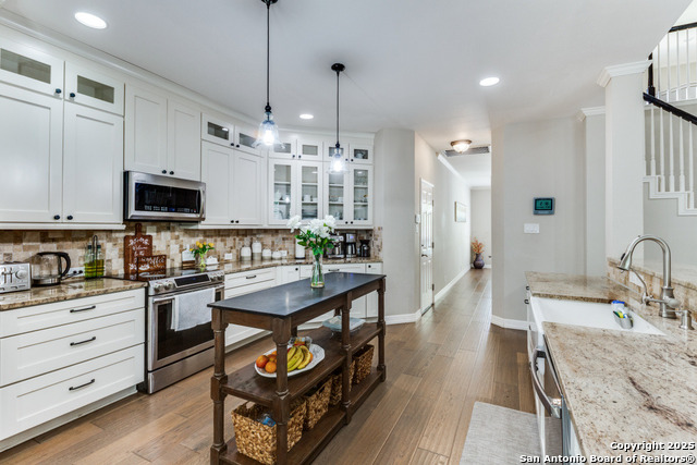 Image 11 of 28 For 16702 Stones Throw