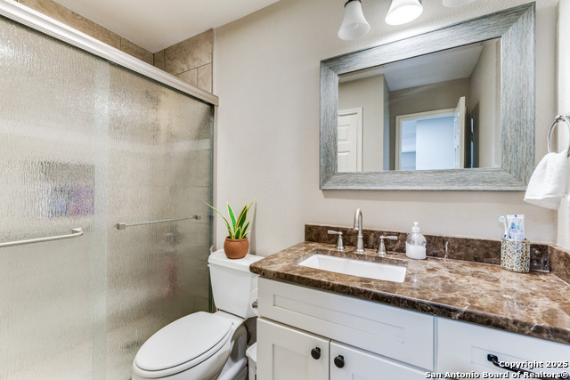 Image 20 of 28 For 16702 Stones Throw