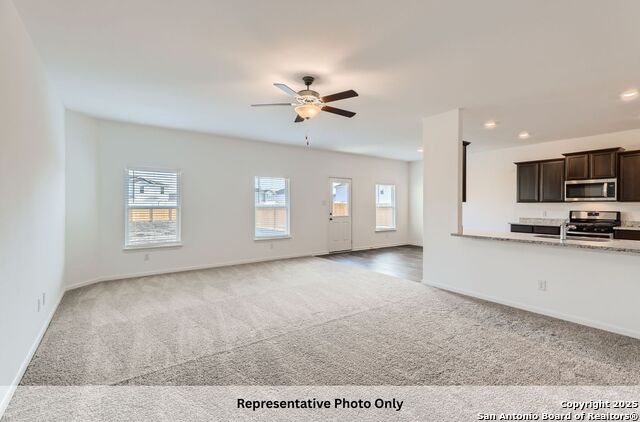 Image 3 of 11 For 3961 Prairie