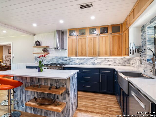 Listing photo id 11 for 131 Bess  