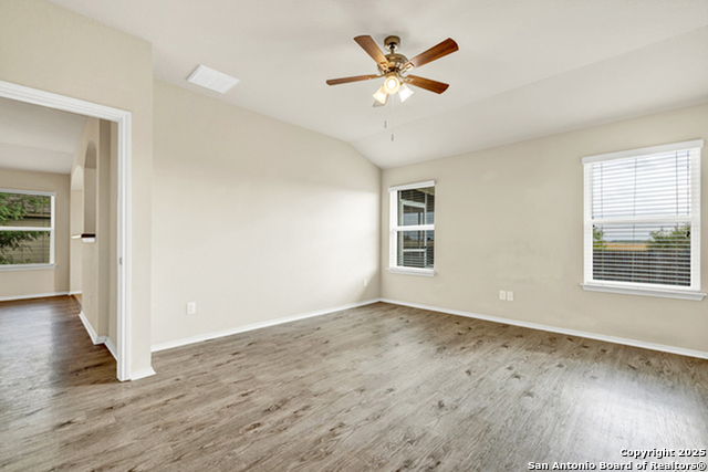 Image 13 of 25 For 920 Bexley Dr.