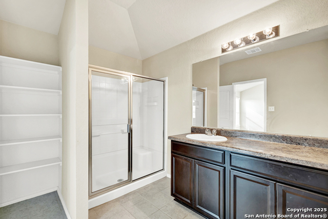 Image 15 of 25 For 920 Bexley Dr.