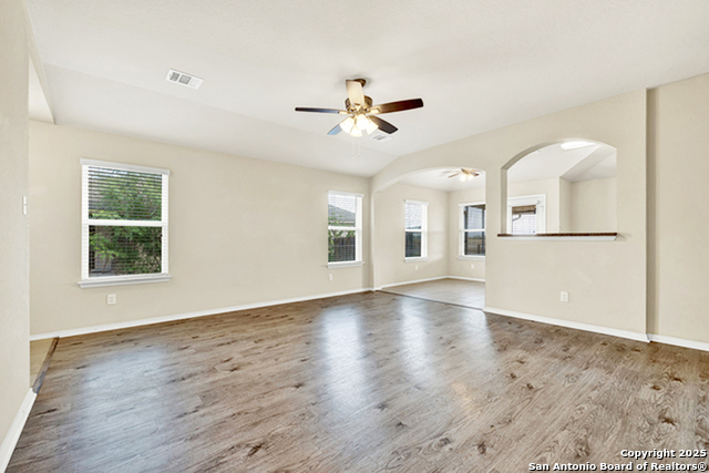 Image 6 of 25 For 920 Bexley Dr.