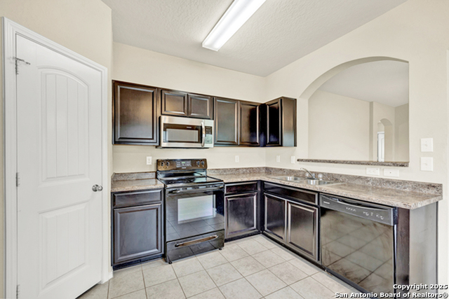 Image 9 of 25 For 920 Bexley Dr.