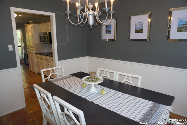 Listing photo id 1 for 9200 Fallworth