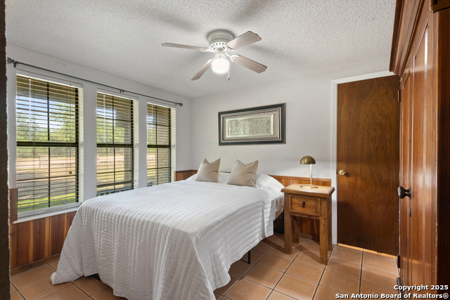 Image 37 of 41 For 6641 Rr 1120  A, B, C, D