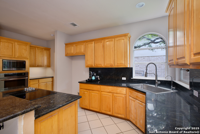 Image 18 of 50 For 15808 Mission Ridge