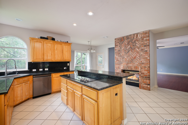 Image 19 of 50 For 15808 Mission Ridge