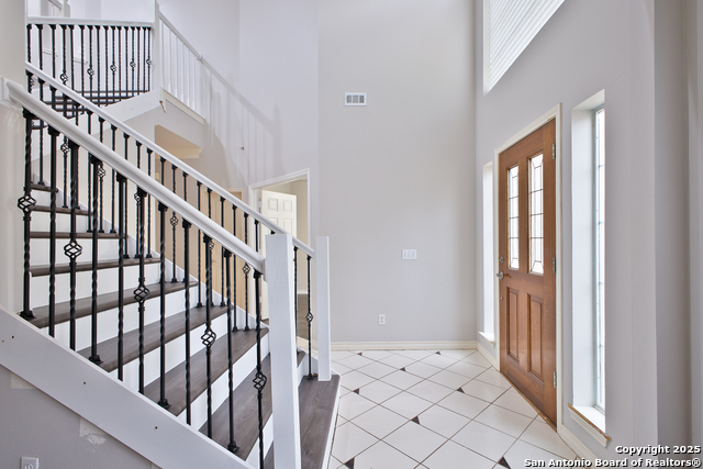 Image 8 of 50 For 15808 Mission Ridge