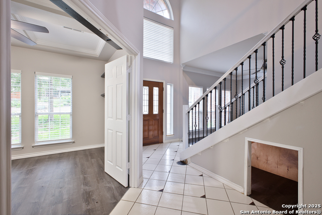 Image 9 of 50 For 15808 Mission Ridge