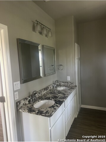 Image 8 of 13 For 137 Sycamore Circle