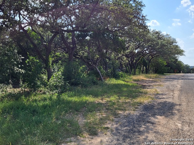 Listing photo id 19 for 11760 Sunset Woods