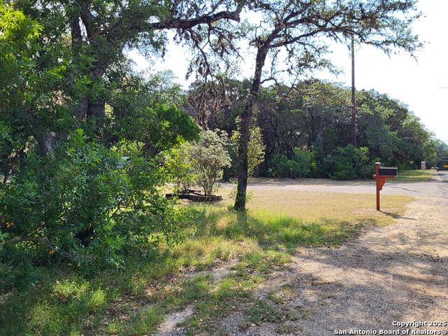 Listing photo id 21 for 11760 Sunset Woods