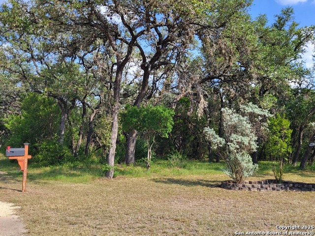 Listing photo id 22 for 11760 Sunset Woods