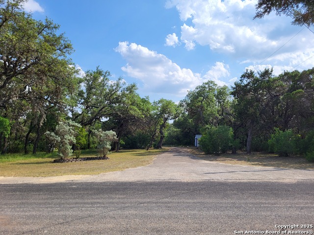 Listing photo id 24 for 11760 Sunset Woods